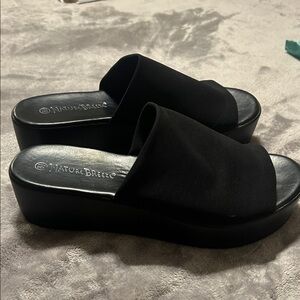 Nature Breeze Women's Black Platform Slides